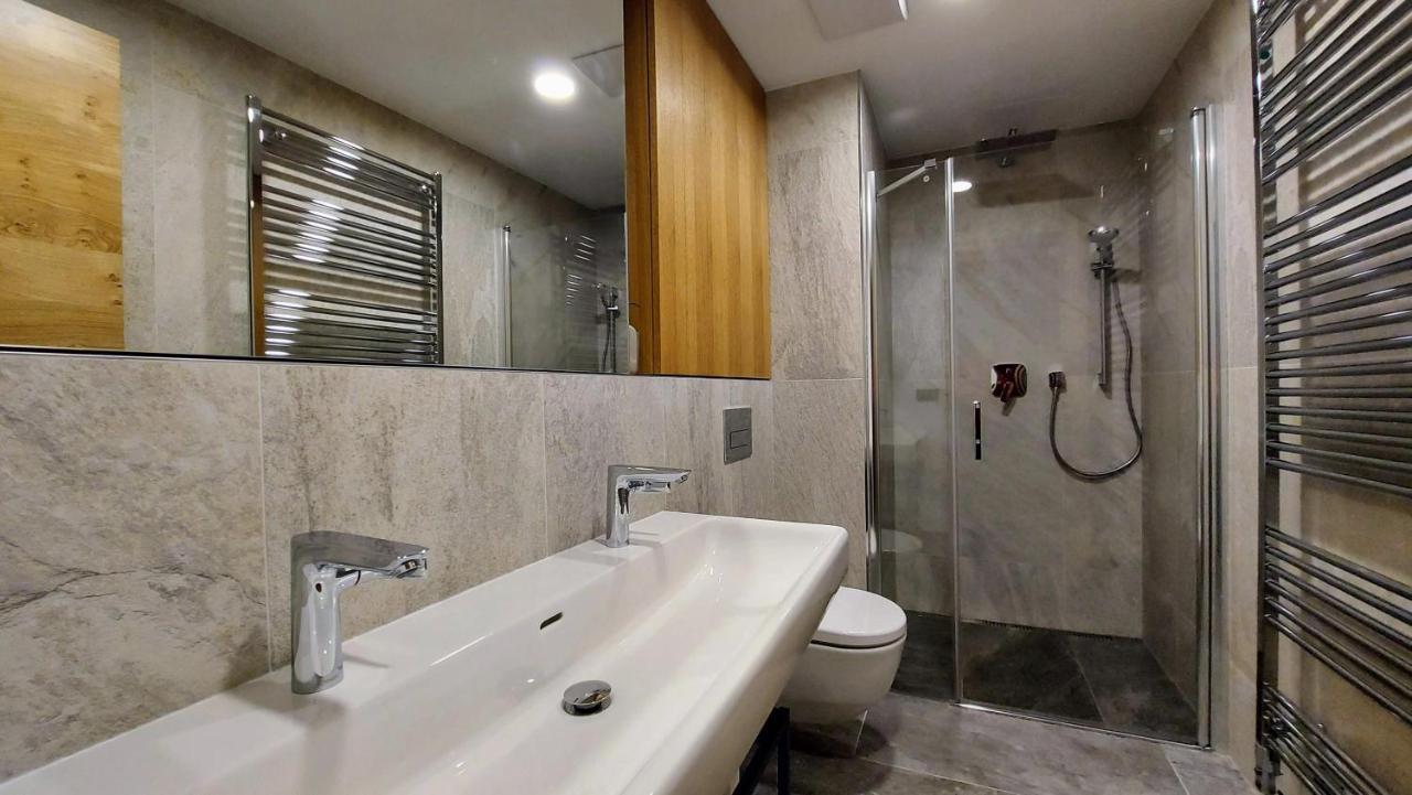 With Mountain Views Apartment *